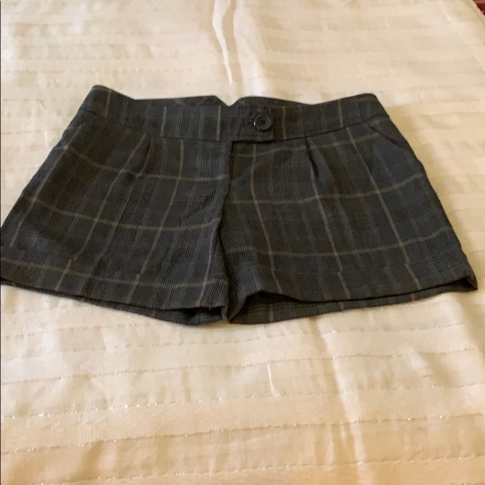 Short Forever 21